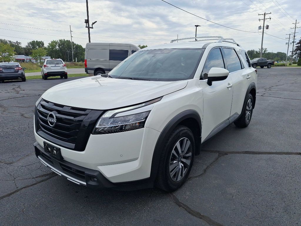 2023 Nissan Pathfinder Image 5