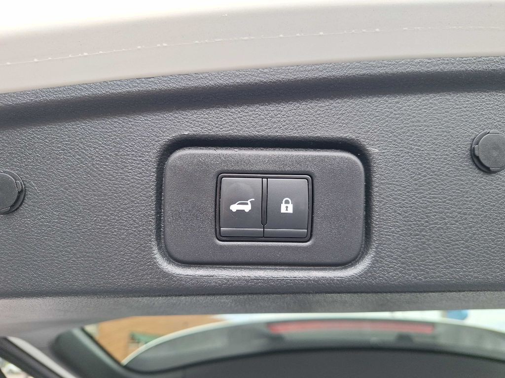 2023 Nissan Pathfinder Image 7