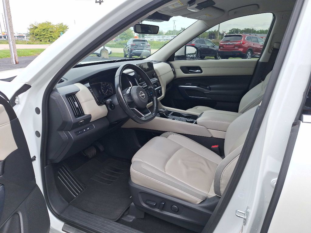 2023 Nissan Pathfinder Image 10