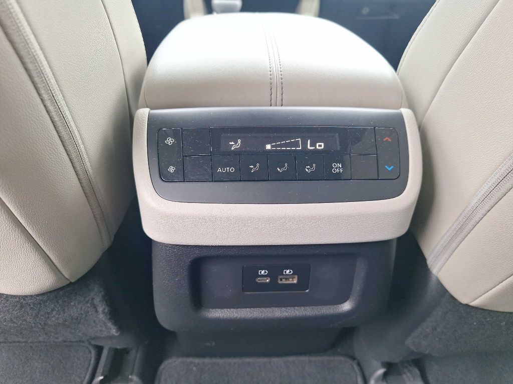 2023 Nissan Pathfinder Image 13