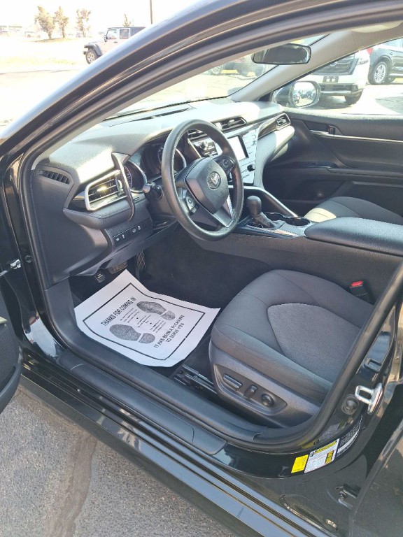 2020 Toyota Camry Image 9