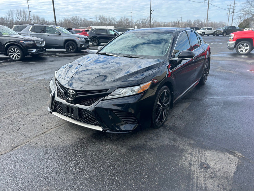 2019 Toyota Camry Image 3