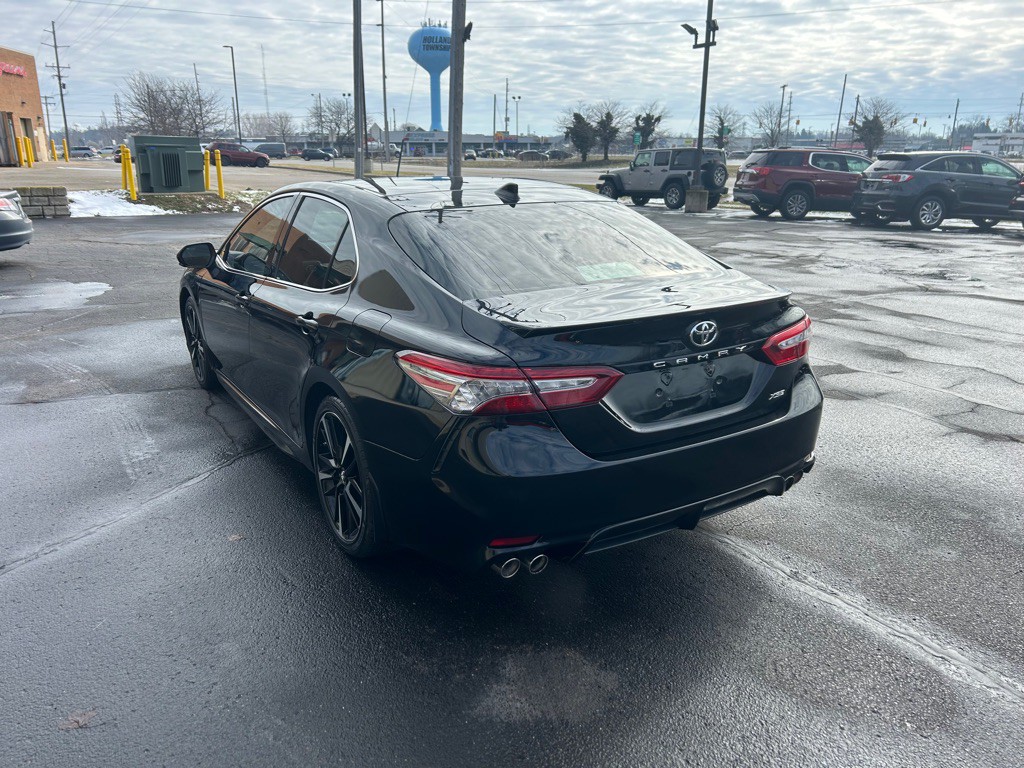 2019 Toyota Camry Image 5