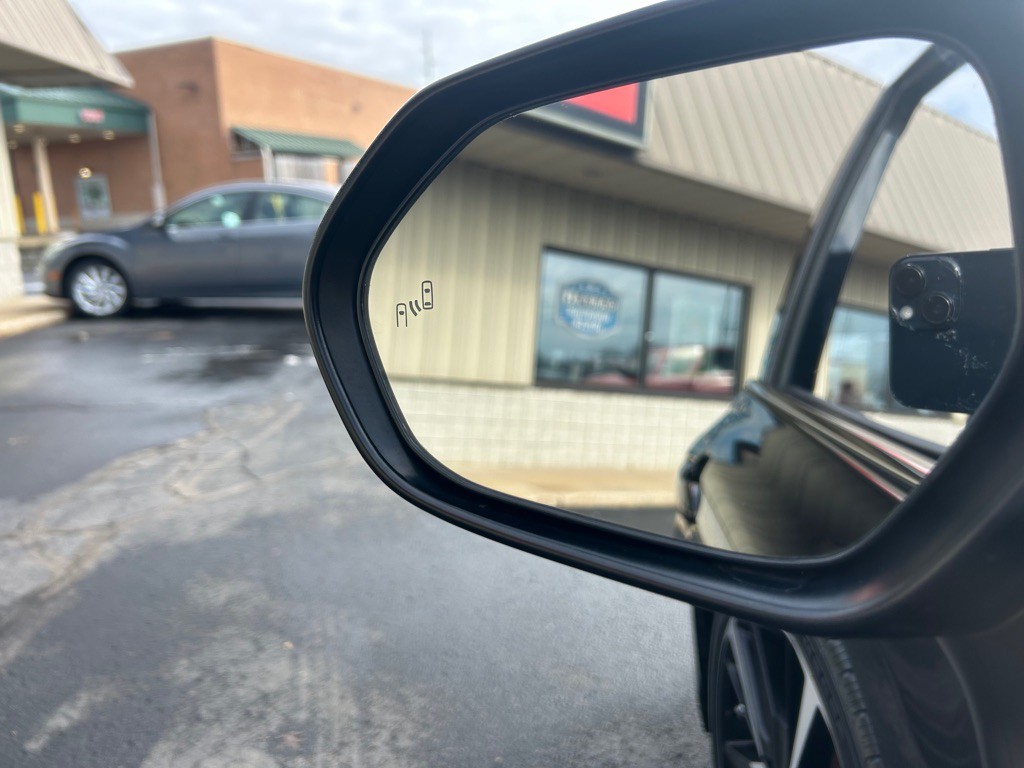 2019 Toyota Camry Image 14