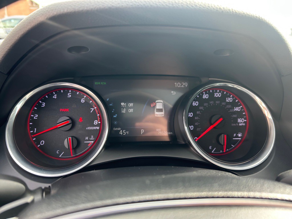 2019 Toyota Camry Image 19