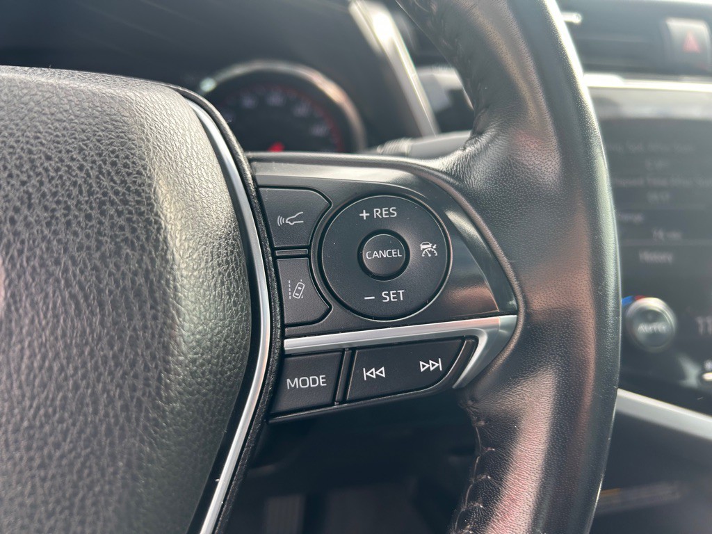 2019 Toyota Camry Image 21