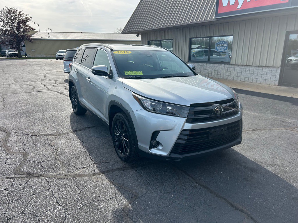 2019 Toyota Highlander Image 2