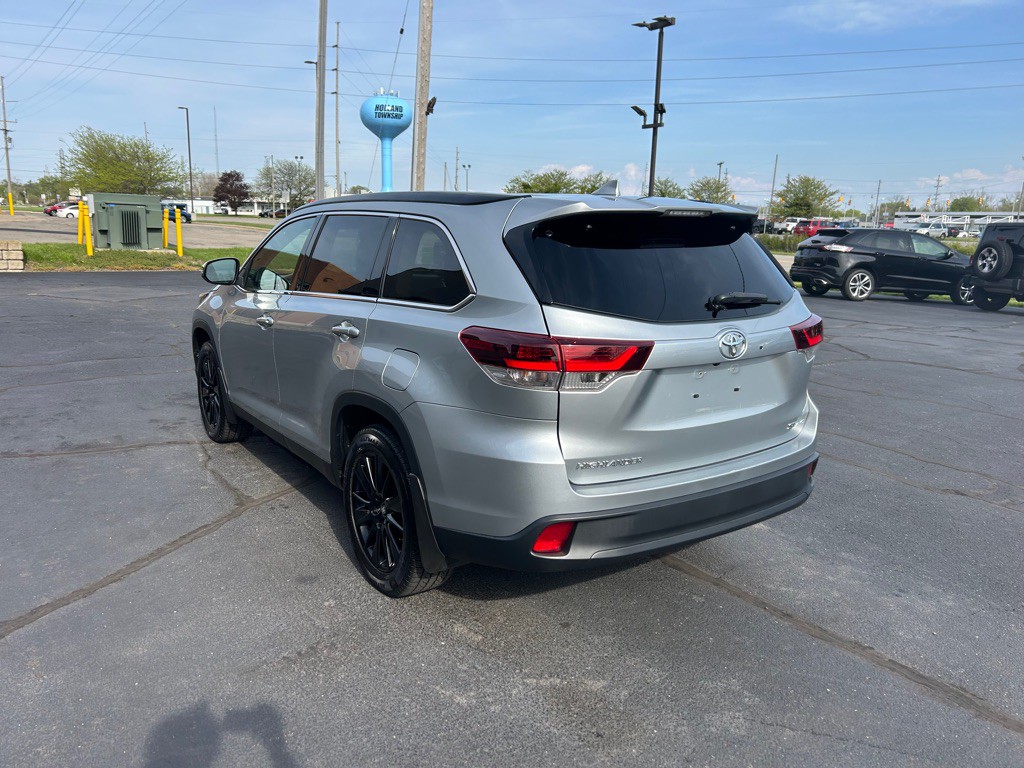 2019 Toyota Highlander Image 5