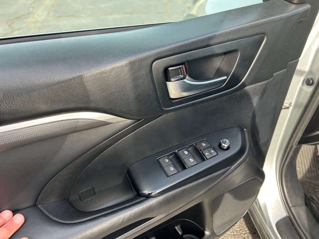 2019 Toyota Highlander Image 20