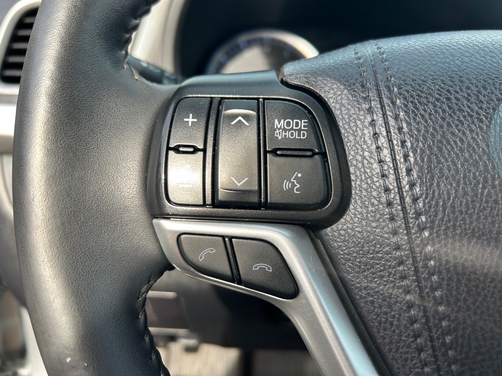 2019 Toyota Highlander Image 23