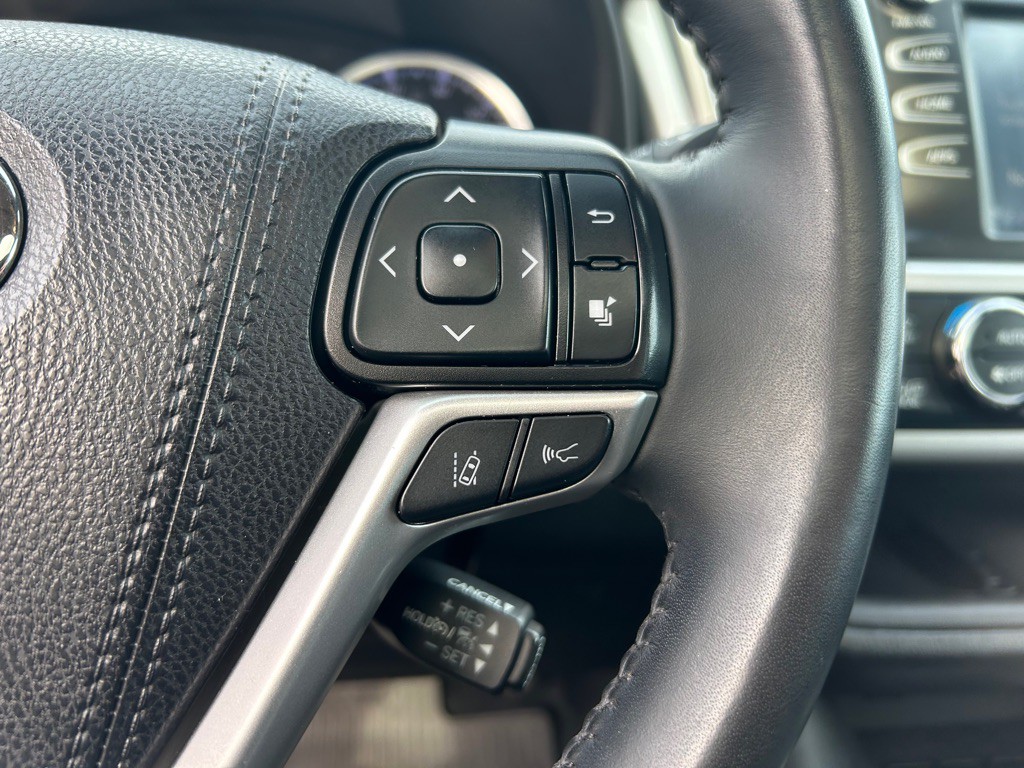 2019 Toyota Highlander Image 24
