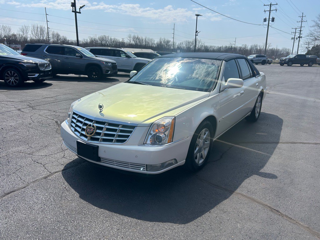 2006 Cadillac DTS Image 3