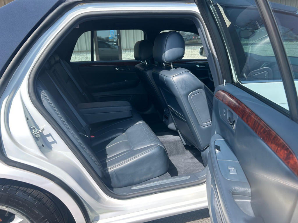 2006 Cadillac DTS Image 8