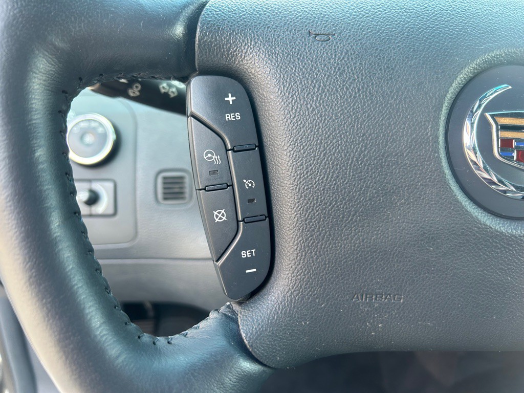 2006 Cadillac DTS Image 21