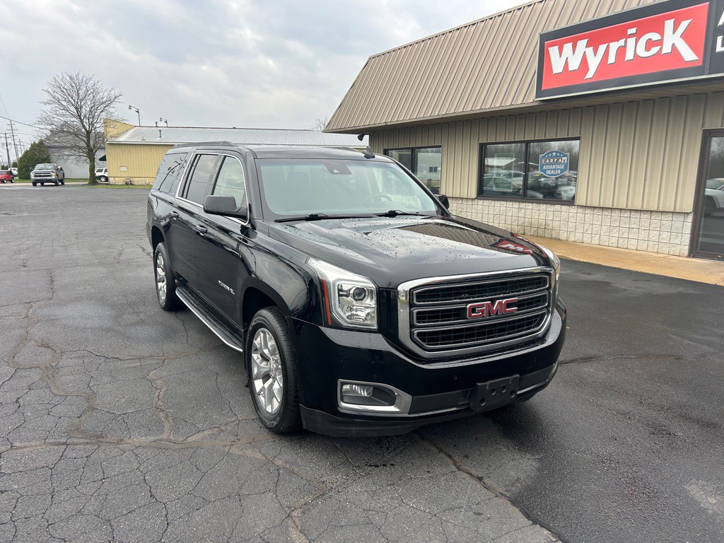 2019 GMC Yukon Image 2