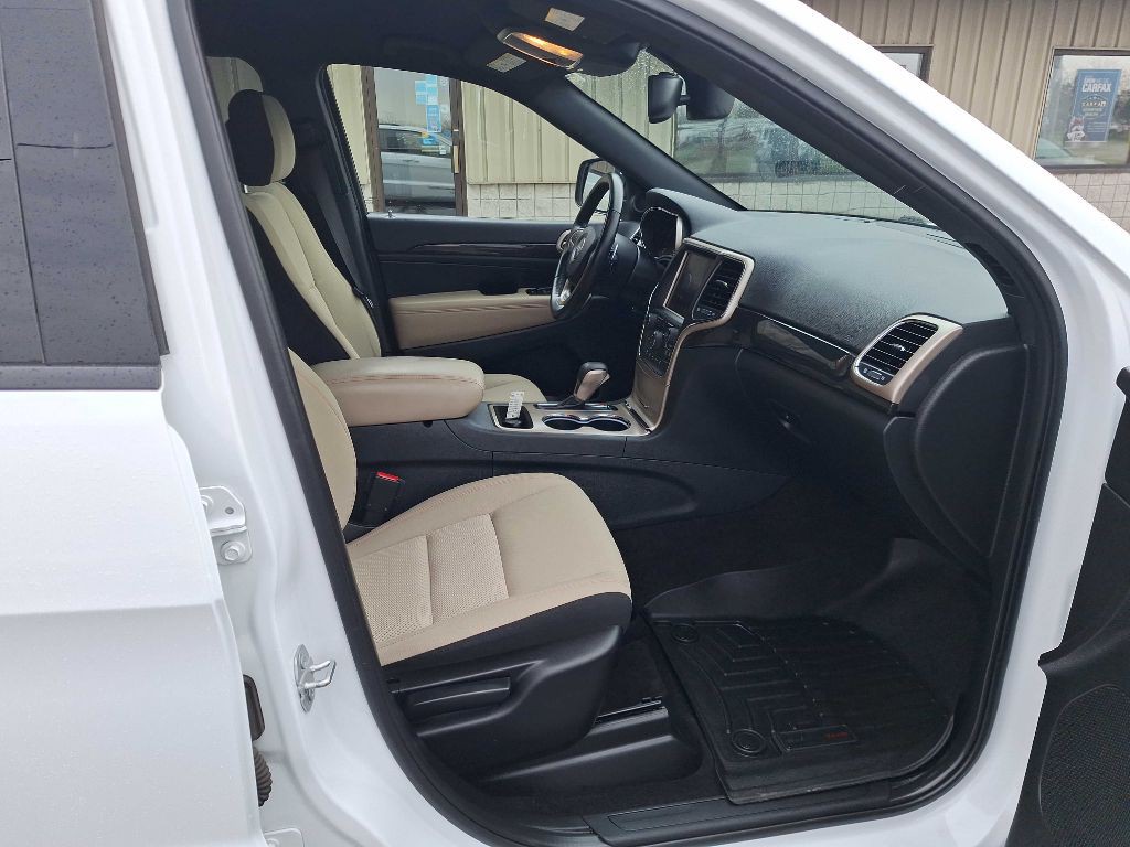 2016 Jeep Grand Cherokee Image 6