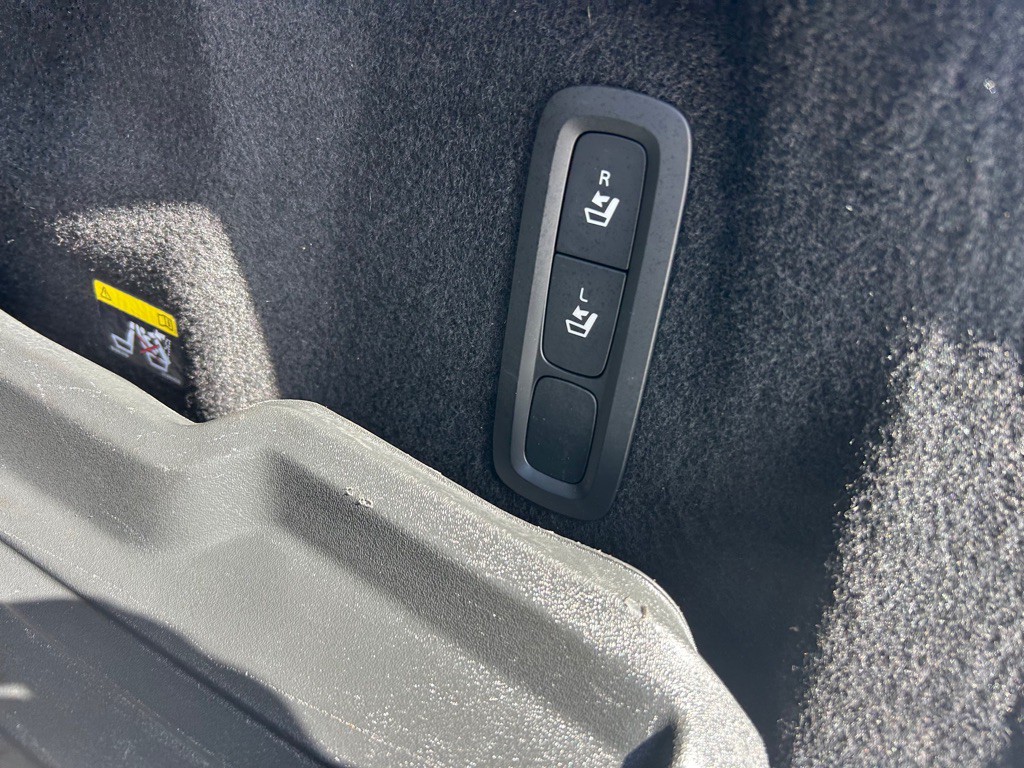 2018 Volvo XC60 Image 12