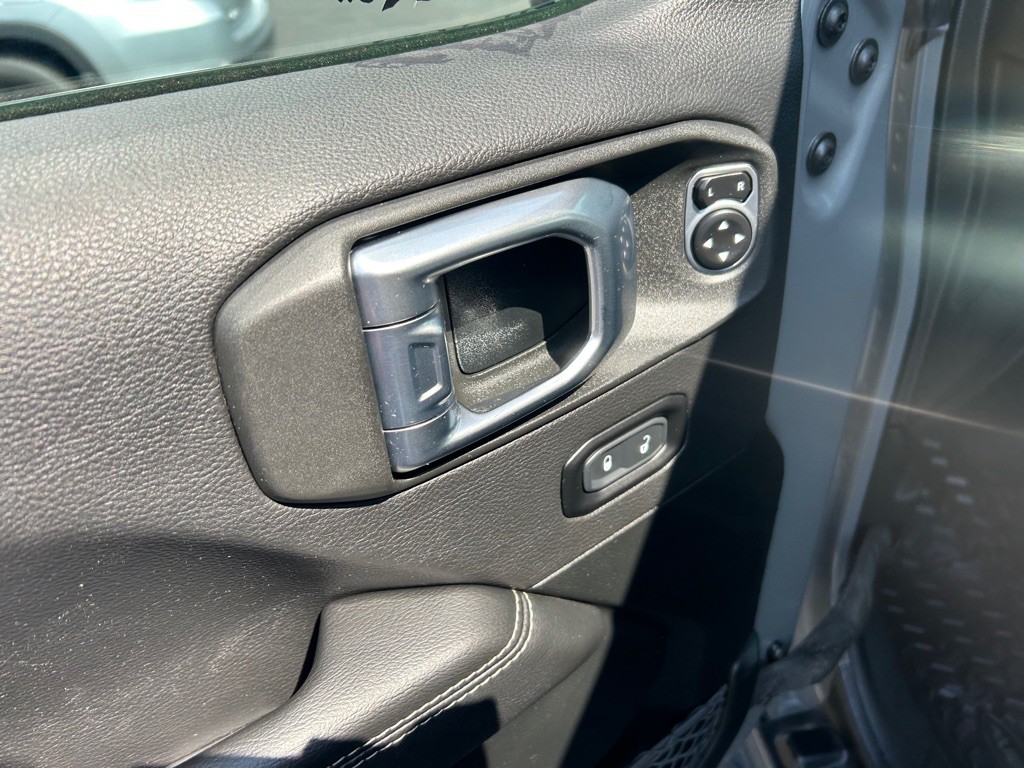 2020 Jeep Gladiator Image 15