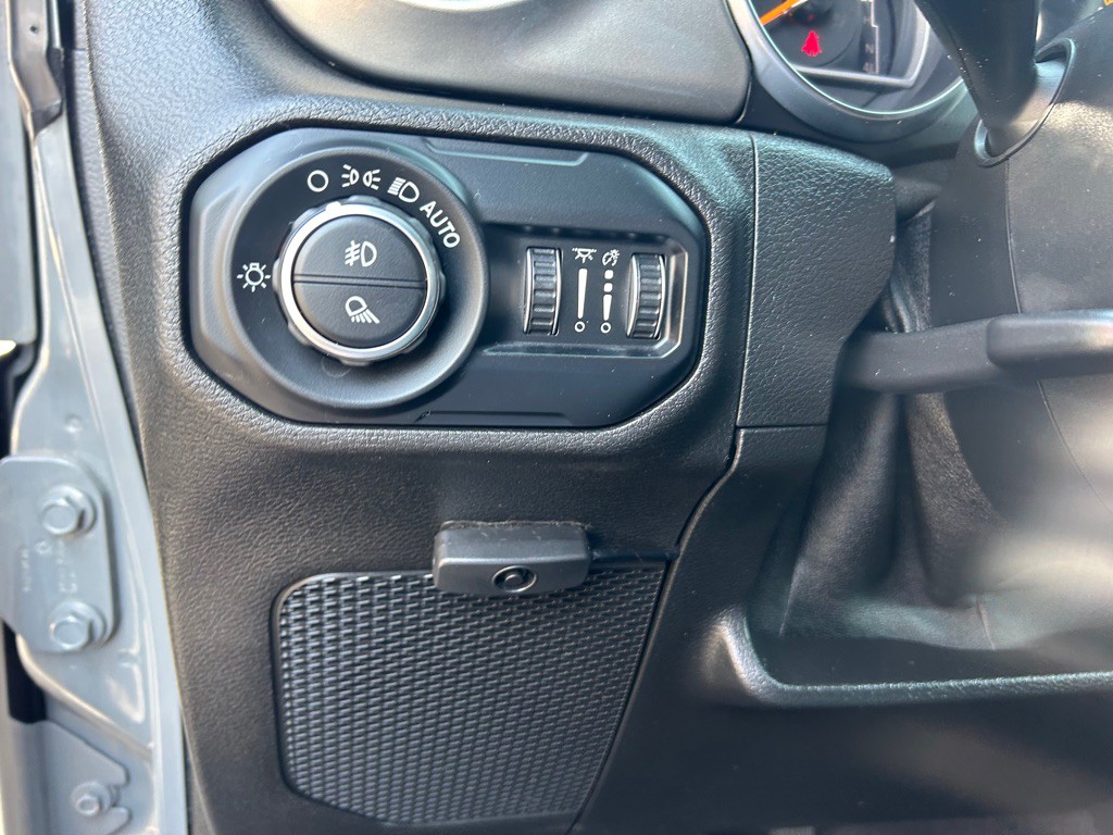 2020 Jeep Gladiator Image 20