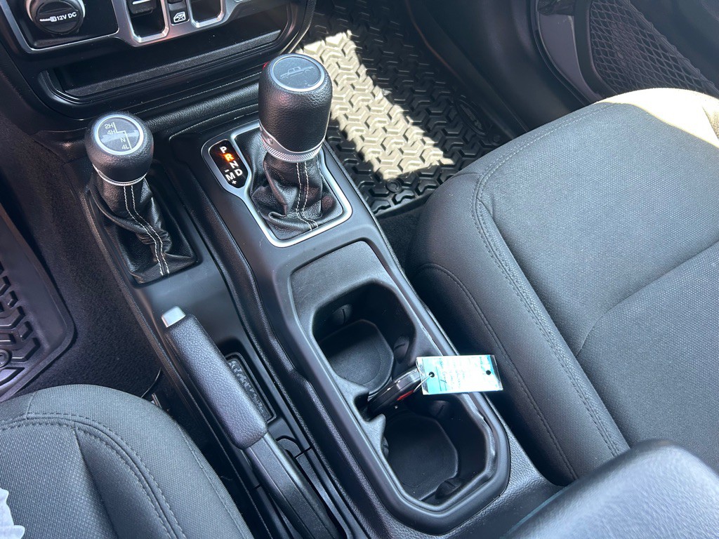 2020 Jeep Gladiator Image 24