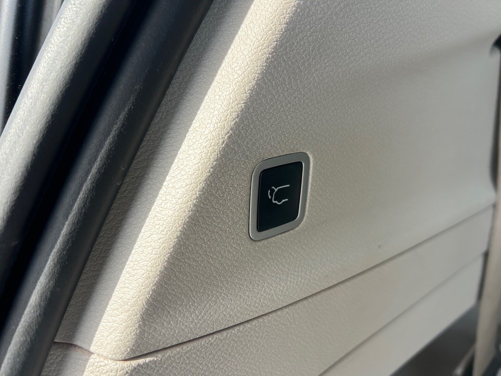 2022 Chrysler Pacifica Image 12