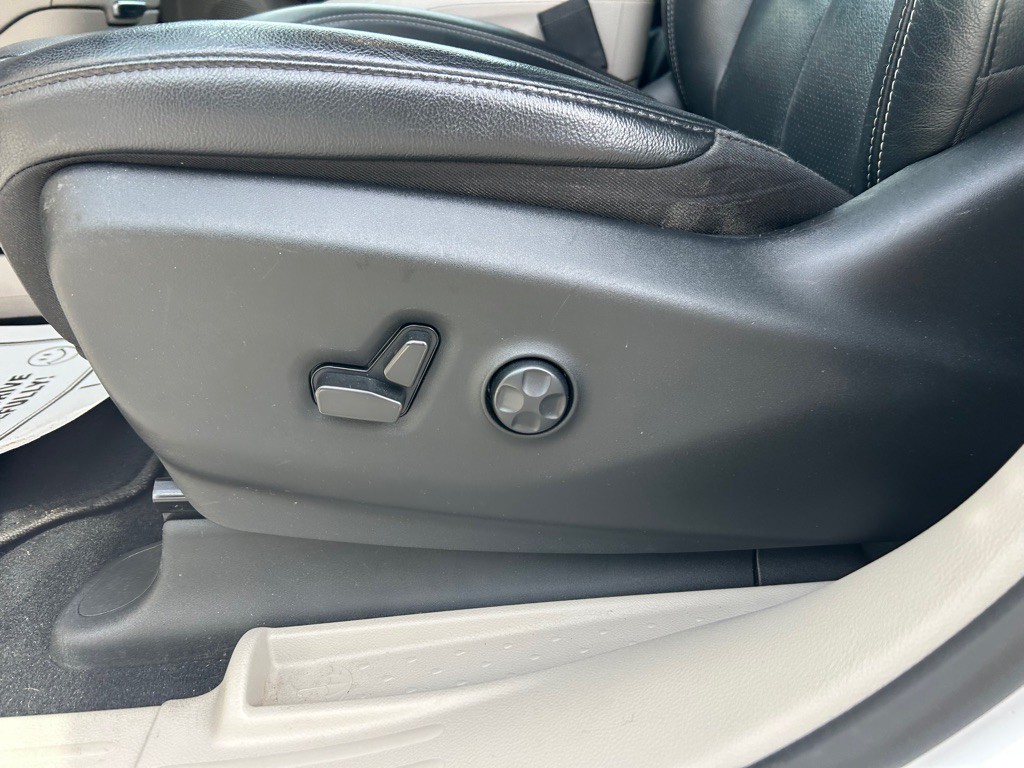 2022 Chrysler Pacifica Image 17