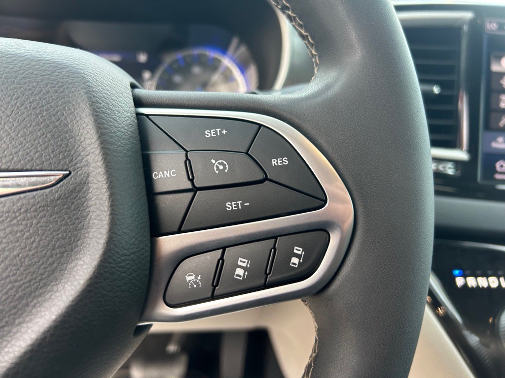 2022 Chrysler Pacifica Image 22