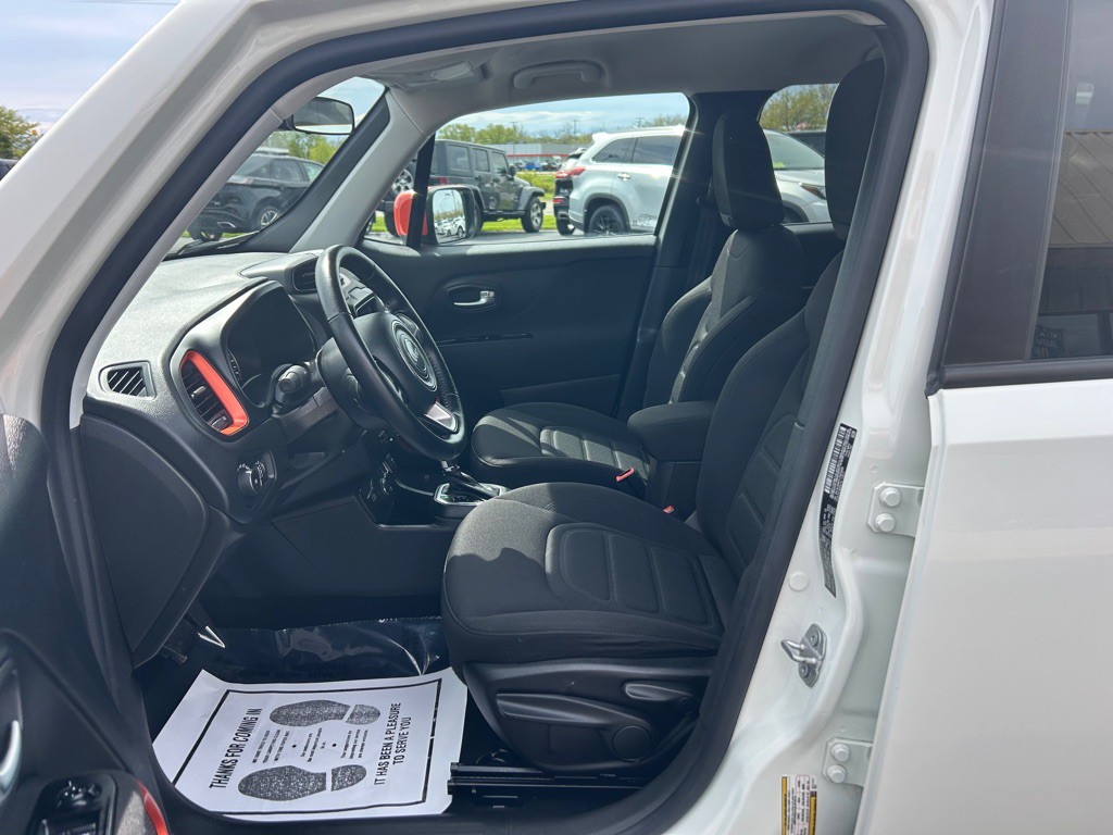 2020 Jeep Renegade Image 13