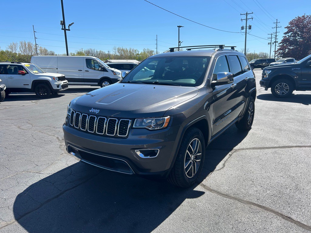 2017 Jeep Grand Cherokee Image 3