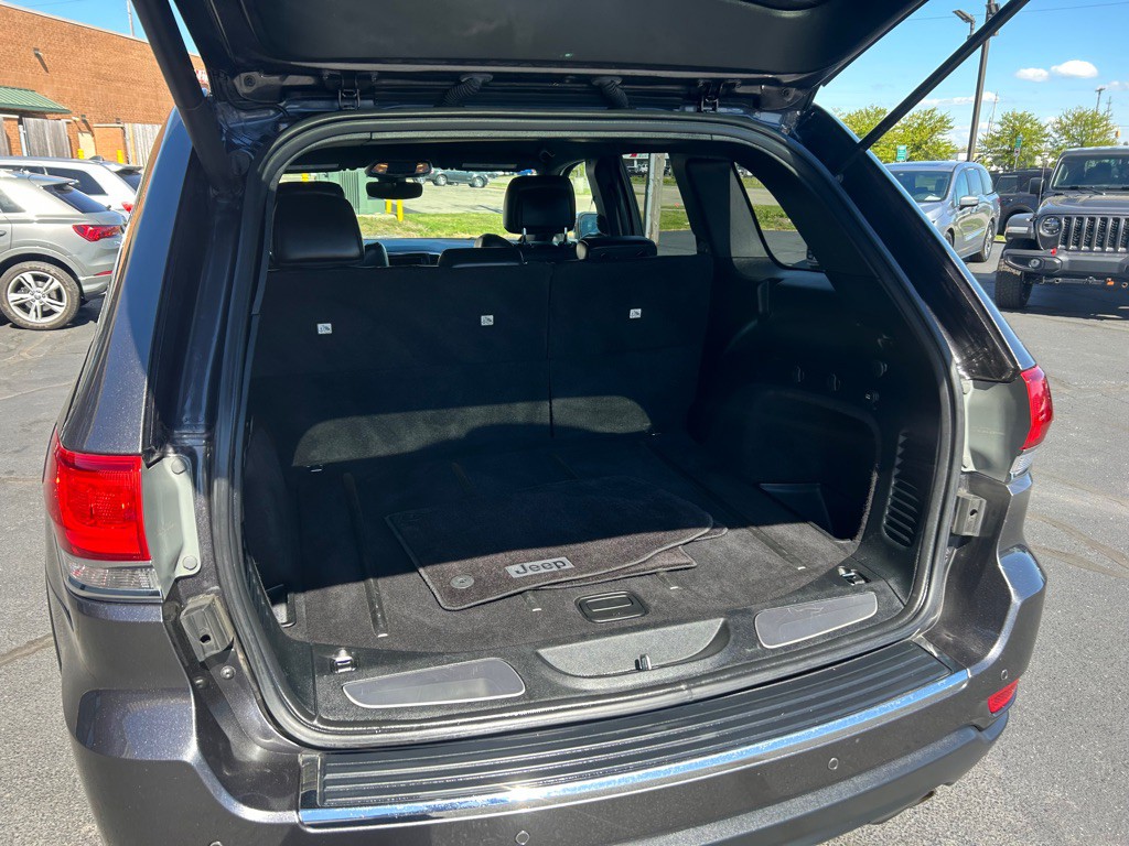 2017 Jeep Grand Cherokee Image 10