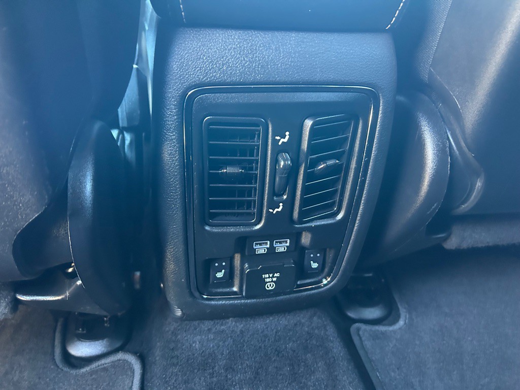 2017 Jeep Grand Cherokee Image 13
