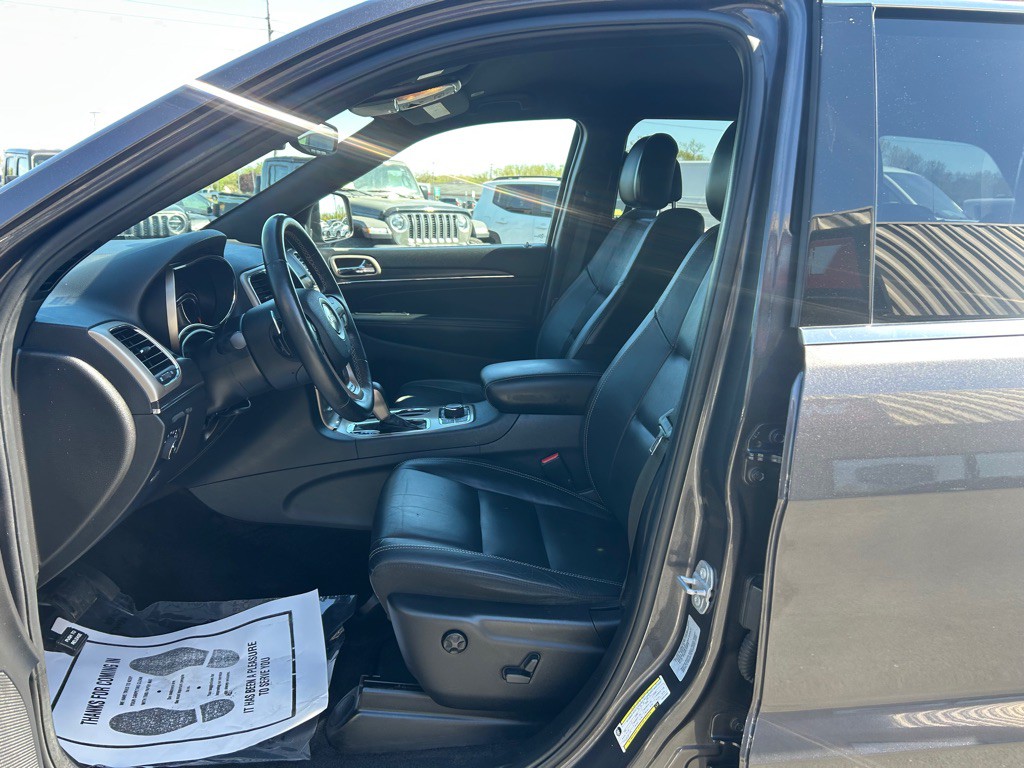 2017 Jeep Grand Cherokee Image 15