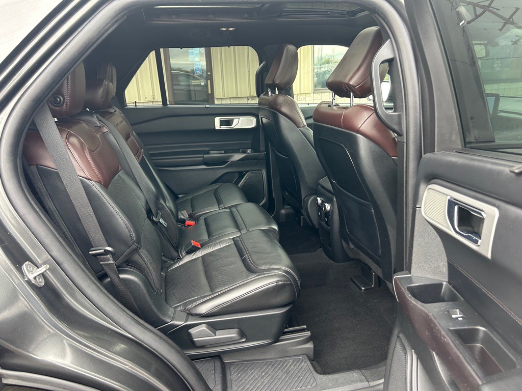 2020 Ford Explorer Image 9