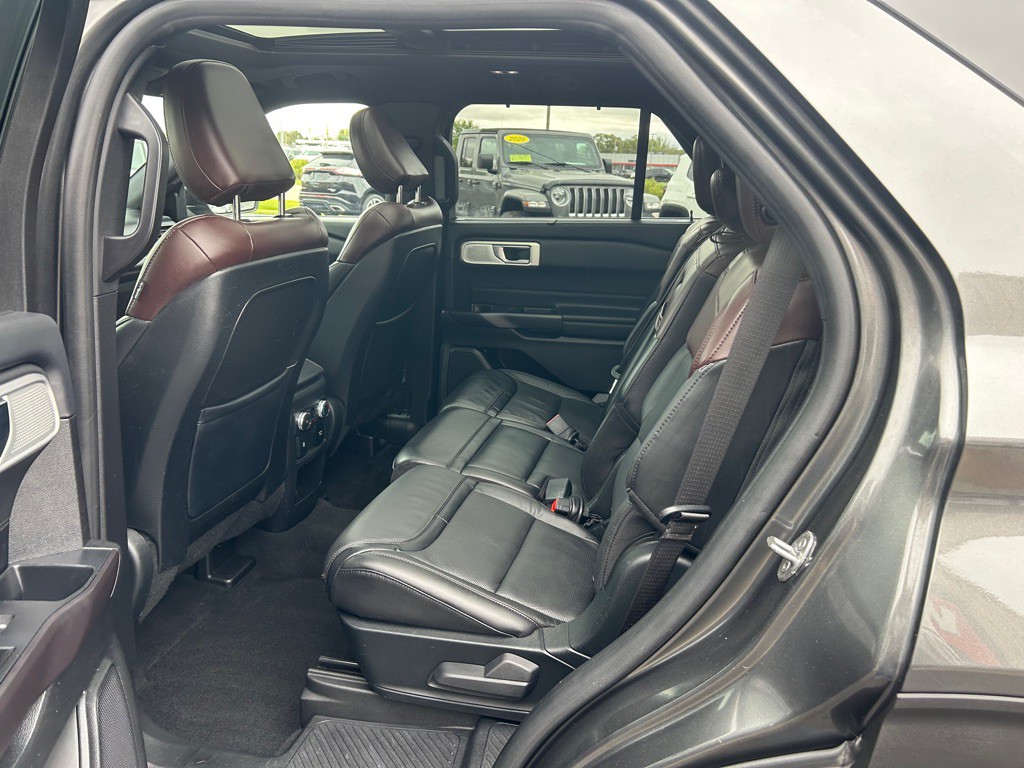 2020 Ford Explorer Image 16