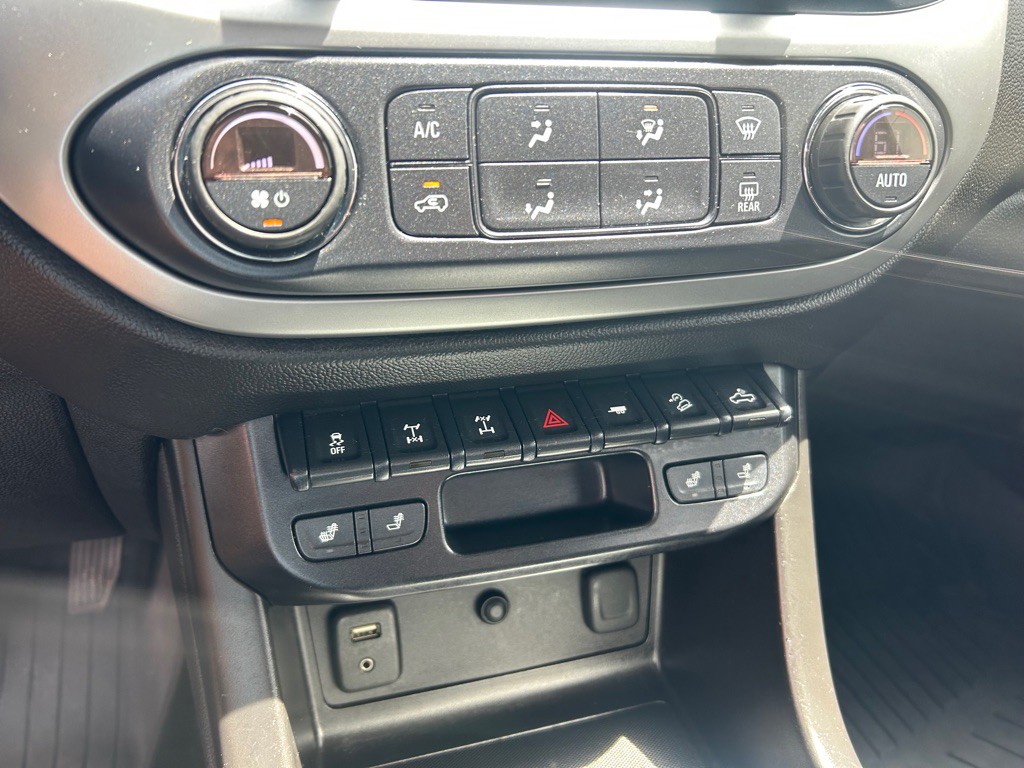 2017 Chevrolet Colorado Image 24