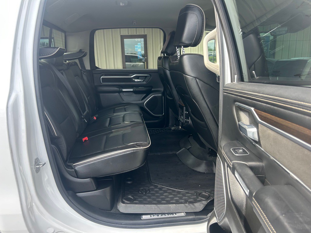2022 RAM 1500 Image 9