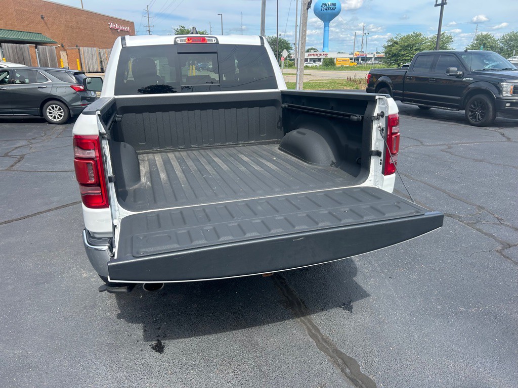 2022 RAM 1500 Image 10