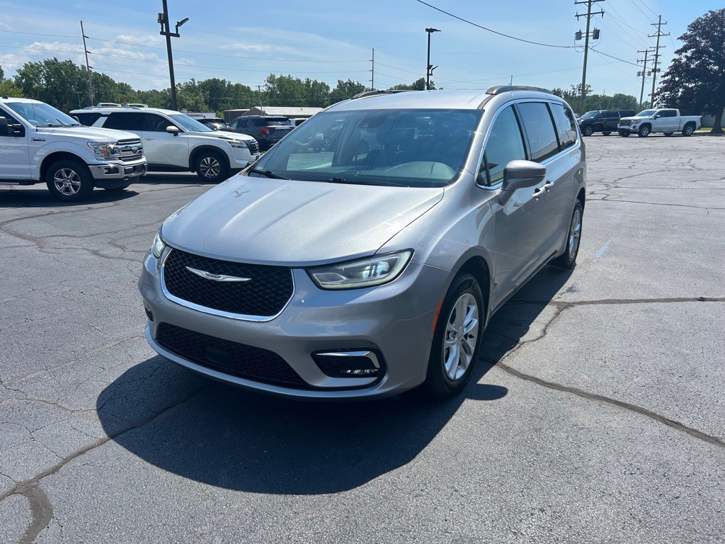 2021 Chrysler Pacifica Image 3