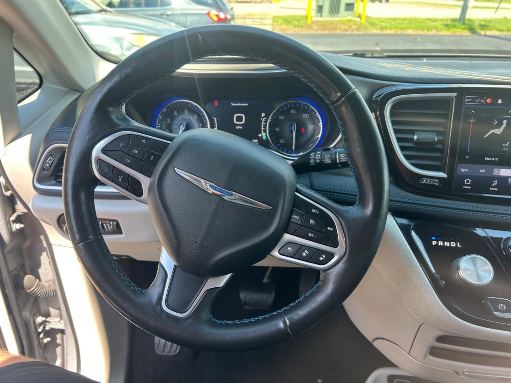 2021 Chrysler Pacifica Image 19