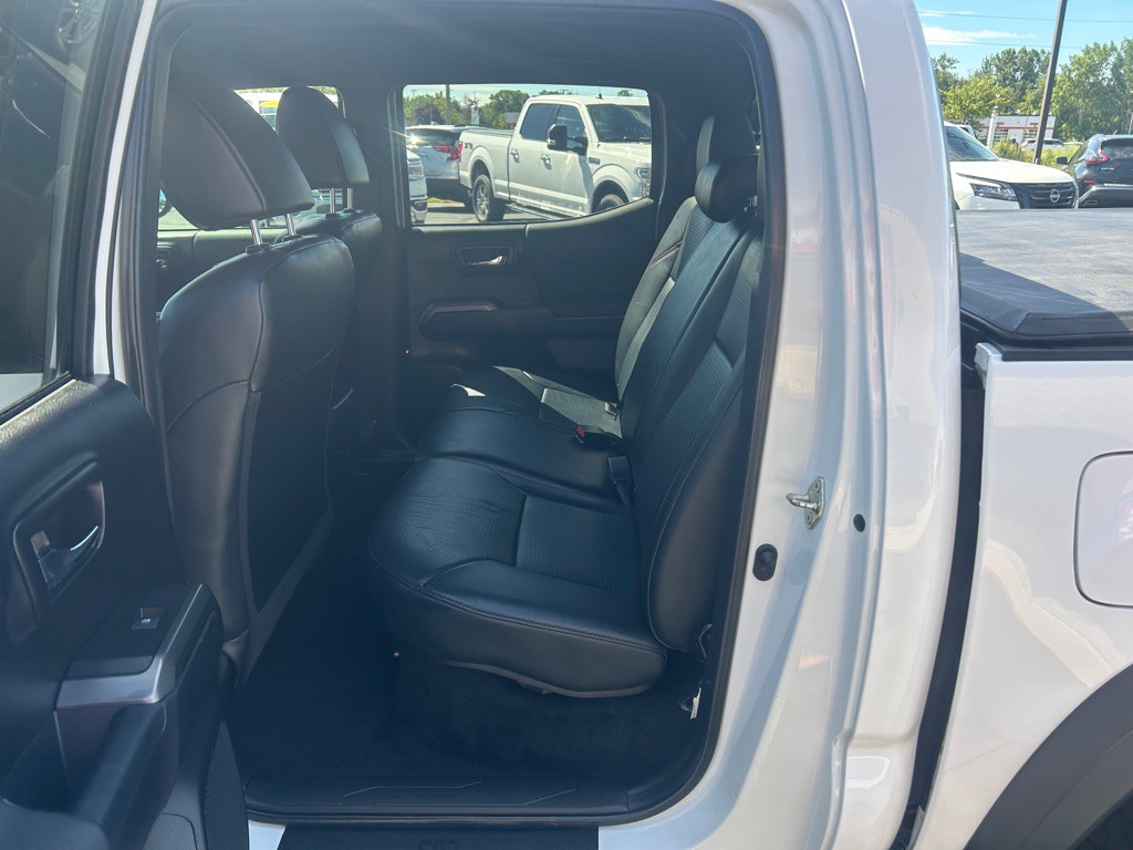 2018 Toyota Tacoma Image 11