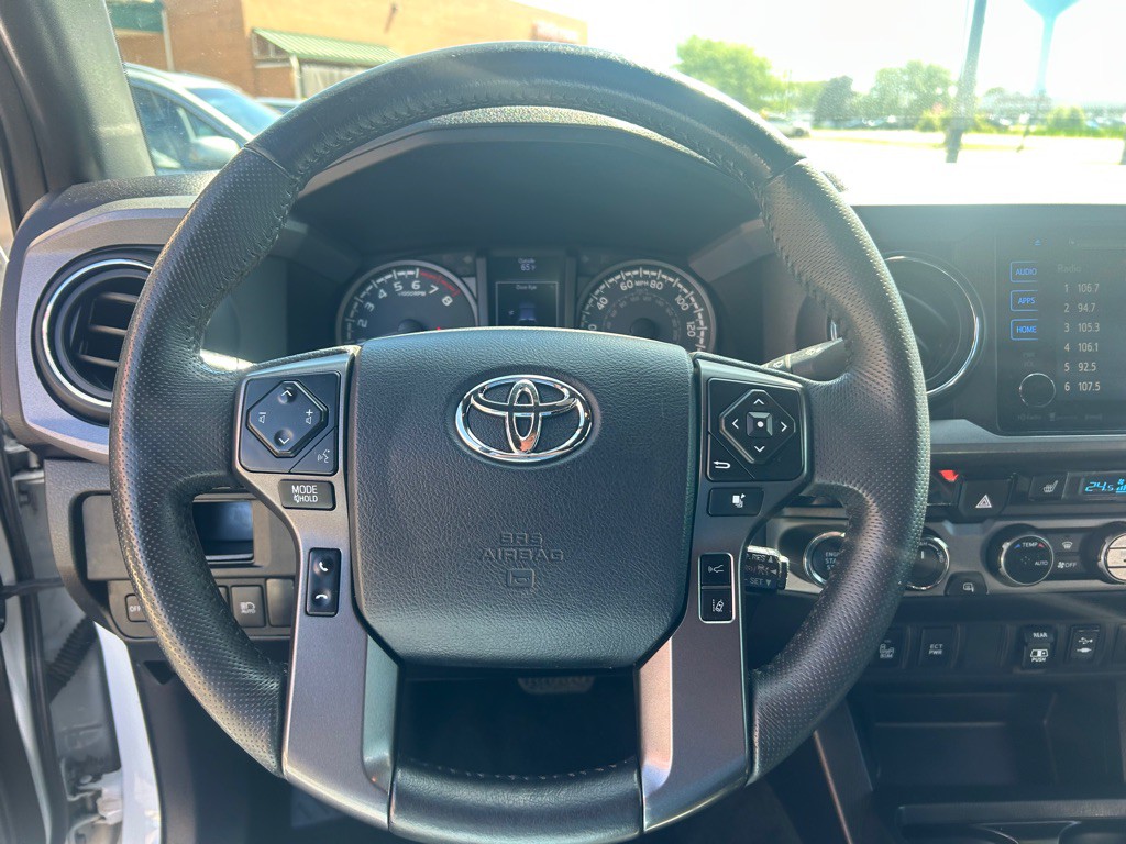 2018 Toyota Tacoma Image 15