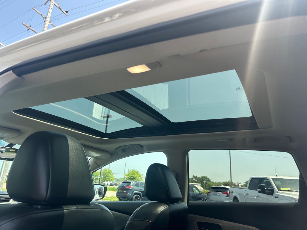 2016 Nissan Murano Image 12