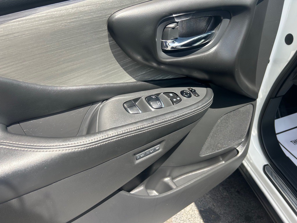 2016 Nissan Murano Image 17