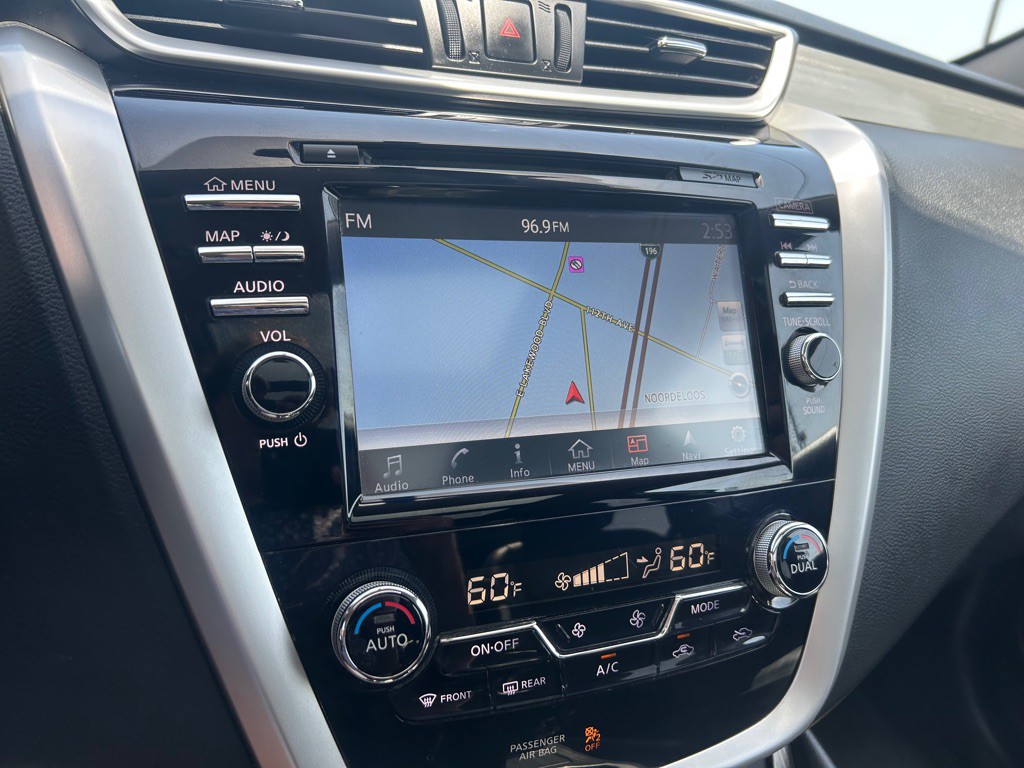 2016 Nissan Murano Image 23