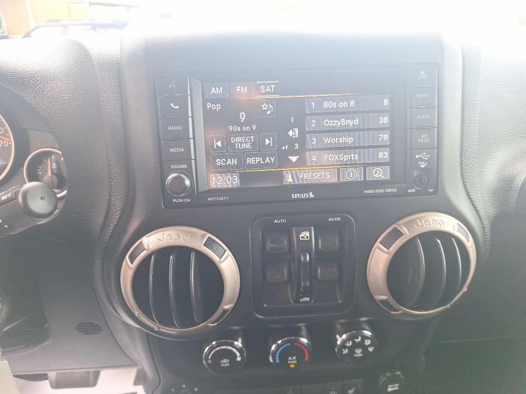 2016 Jeep Wrangler Unlimited Image 14