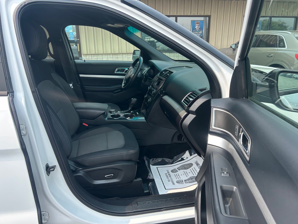 2016 Ford Explorer Image 7