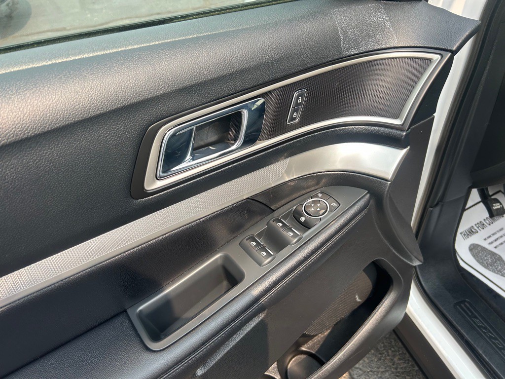 2016 Ford Explorer Image 15