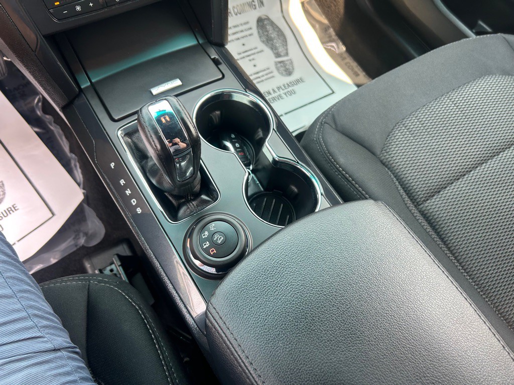 2016 Ford Explorer Image 24