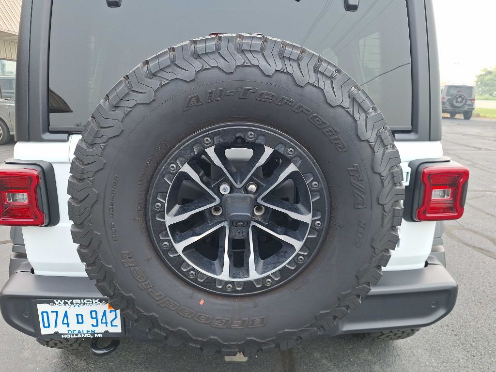 2024 Jeep Wrangler Image 7