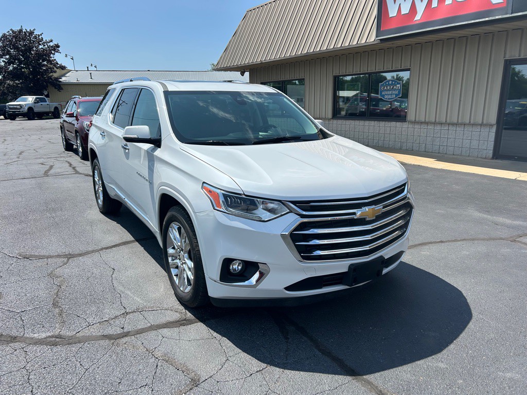 2018 Chevrolet Traverse Image 2